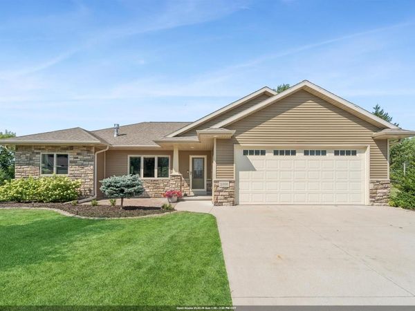 2398 BARLEY WAY, Appleton, WI 54913