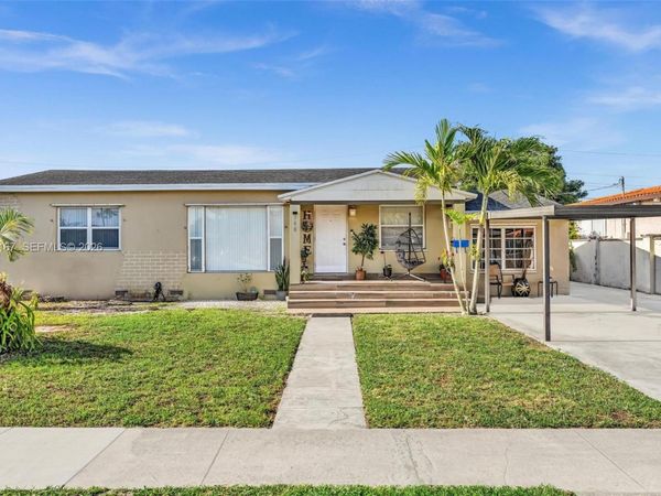 340 W 55th St , Hialeah, FL 33012