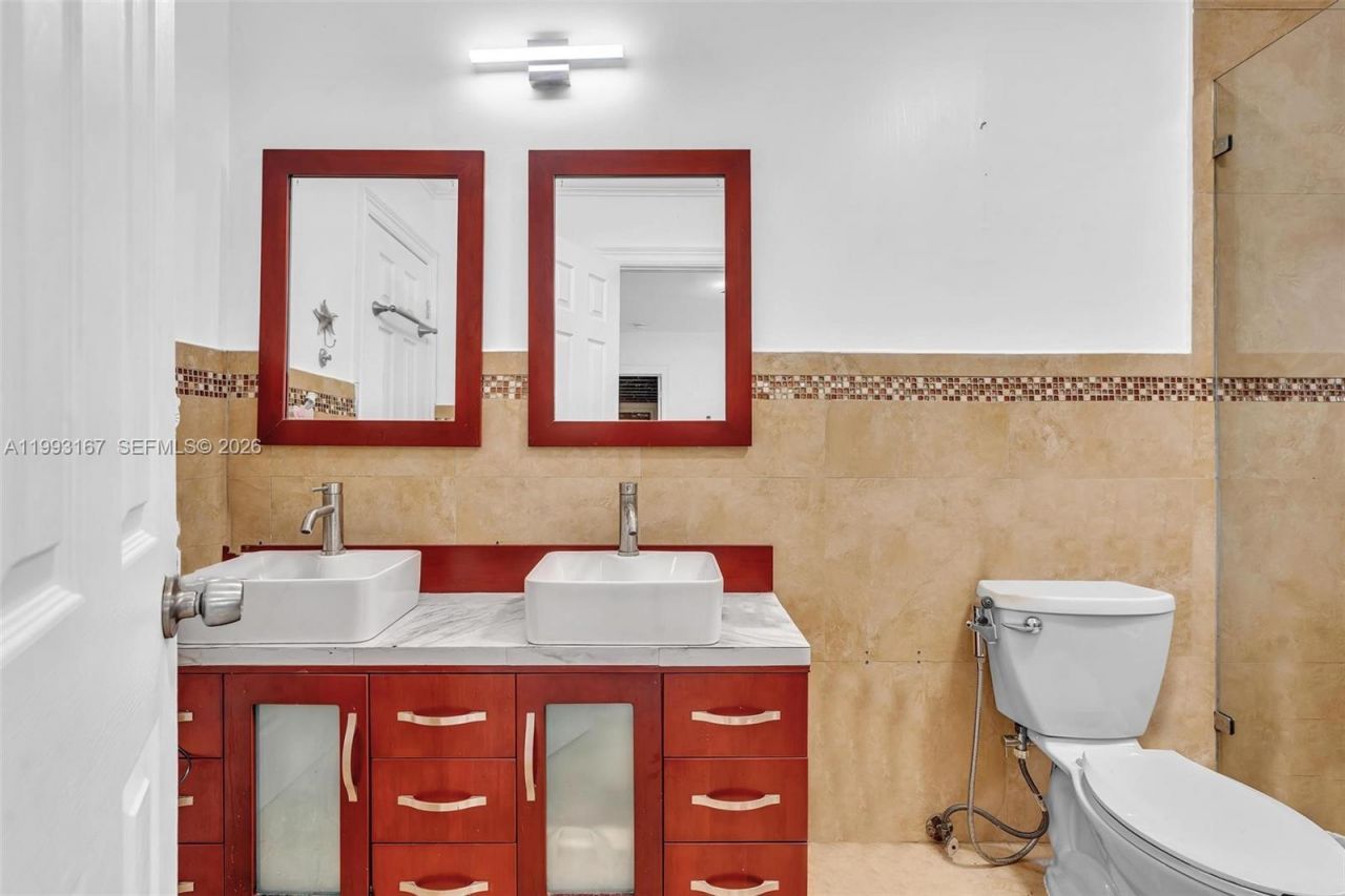 340 W 55th St , Hialeah, FL 33012 Photo