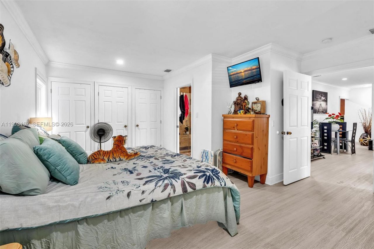 340 W 55th St , Hialeah, FL 33012 Photo