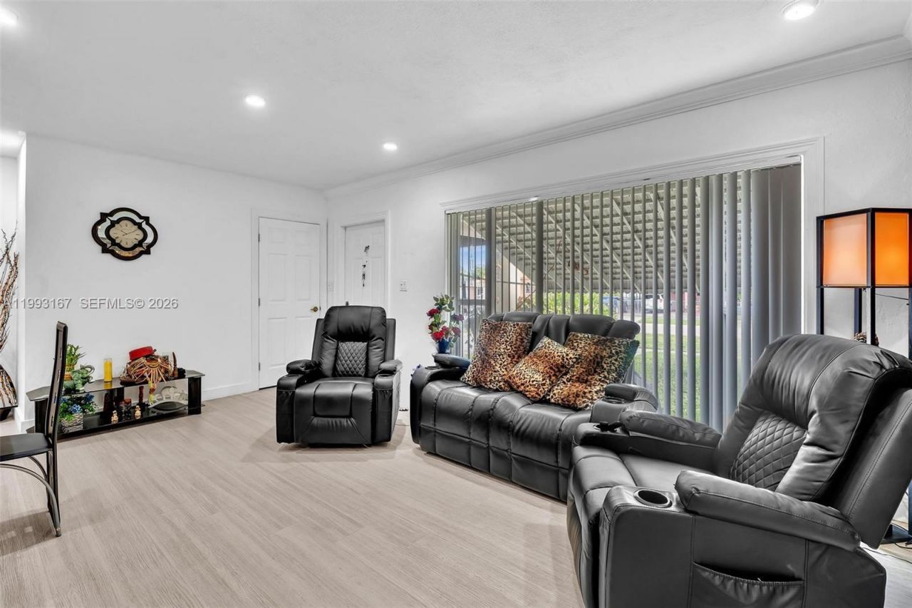 340 W 55th St , Hialeah, FL 33012 Photo