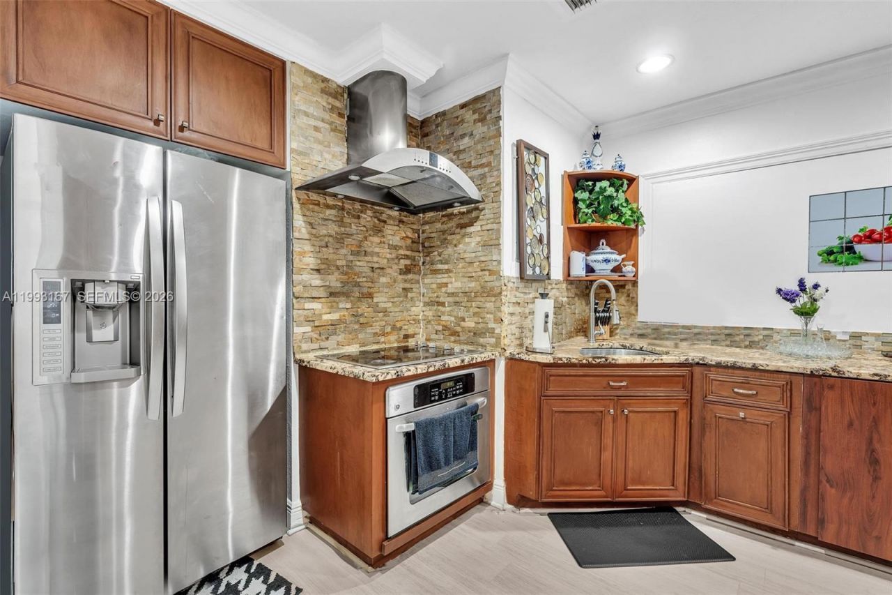 340 W 55th St , Hialeah, FL 33012 Photo