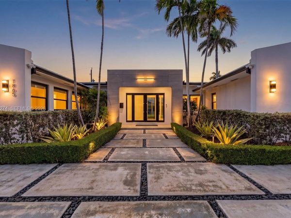 1865 NE 197th Ter , Miami, FL 33179