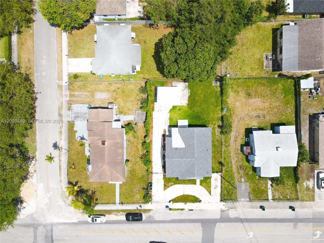 1221 NW 75th St, Miami, FL 33147 Photo