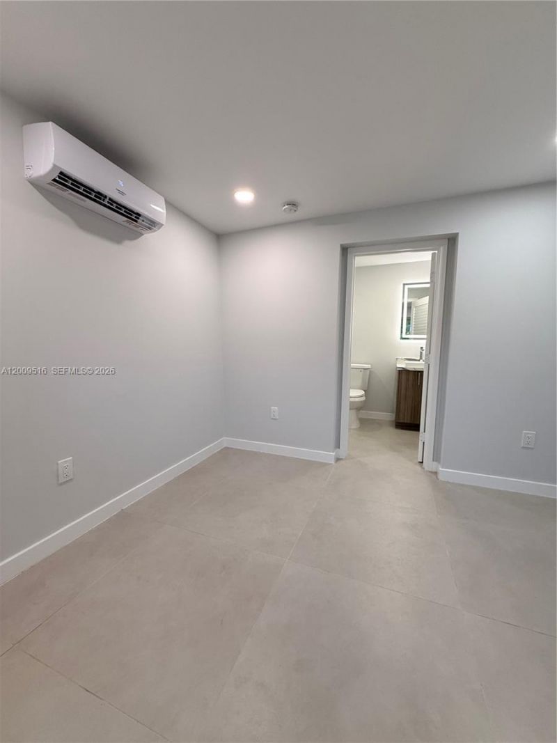 1221 NW 75th St, Unit A, Miami, FL 33147 Photo