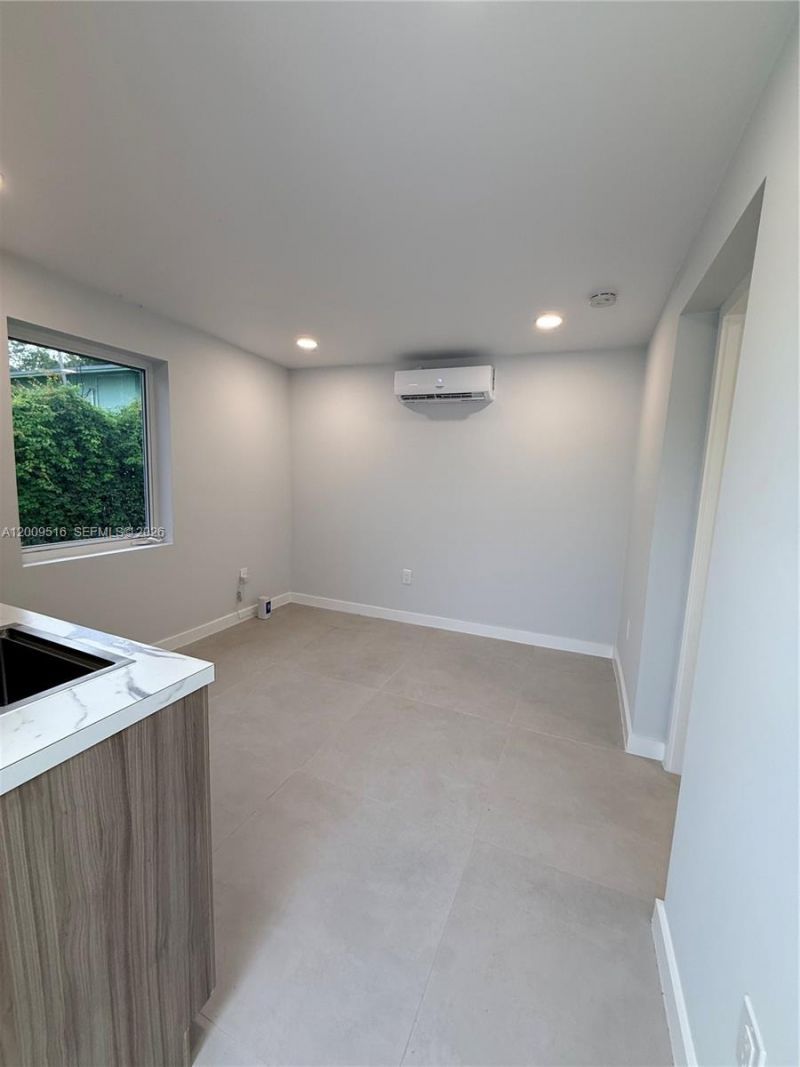 1221 NW 75th St, Unit A, Miami, FL 33147 Photo