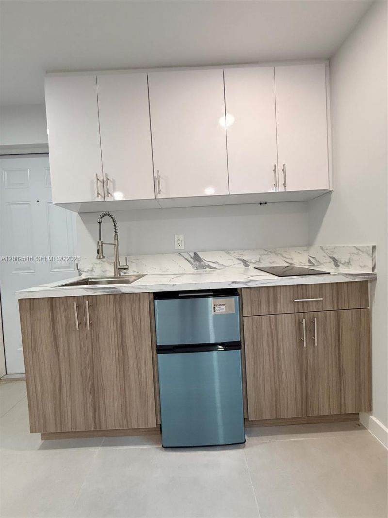 1221 NW 75th St, Unit A, Miami, FL 33147 Photo