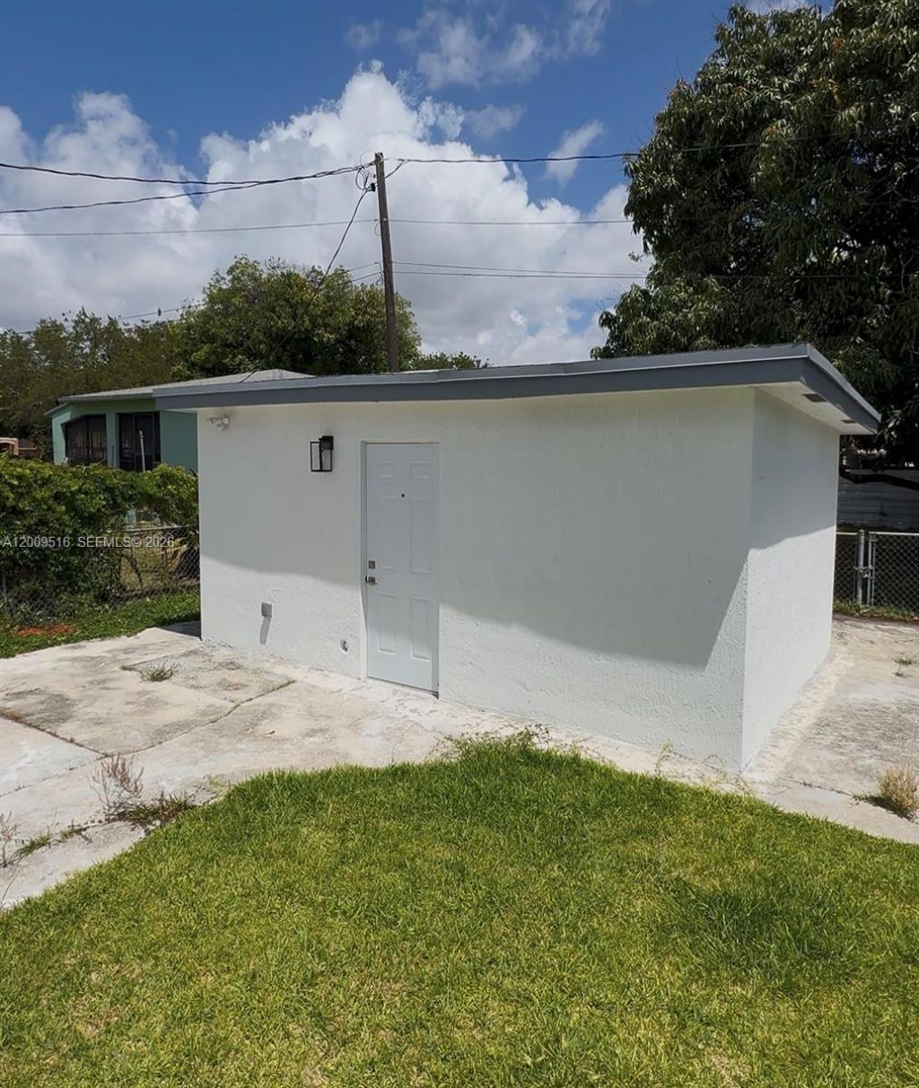 1221 NW 75th St , Unit A, Miami, FL 33147 Photo