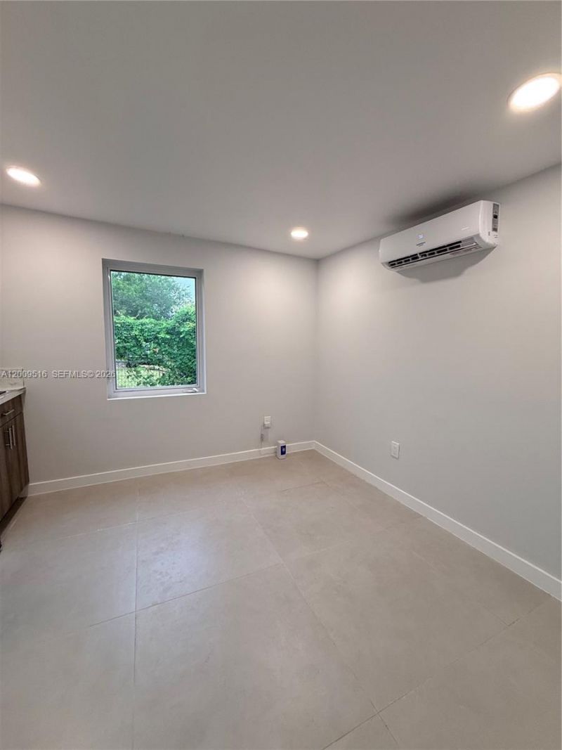 1221 NW 75th St, Unit A, Miami, FL 33147 Photo