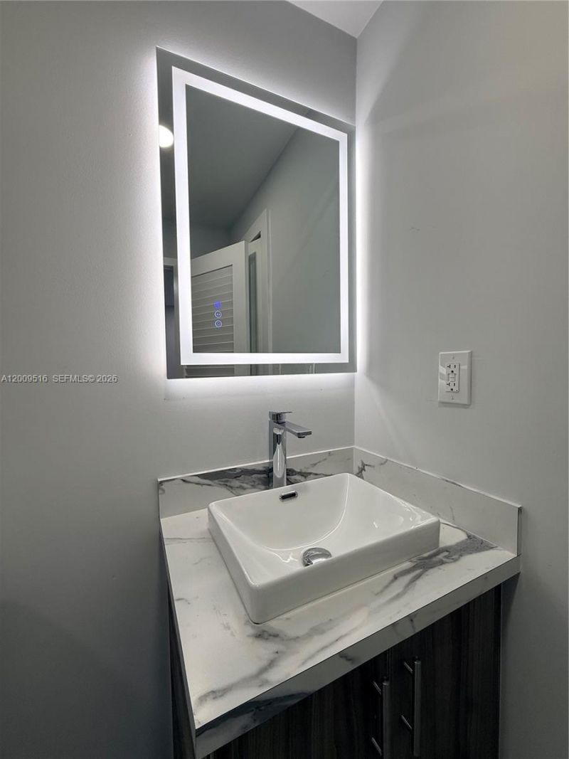 1221 NW 75th St, Unit A, Miami, FL 33147 Photo