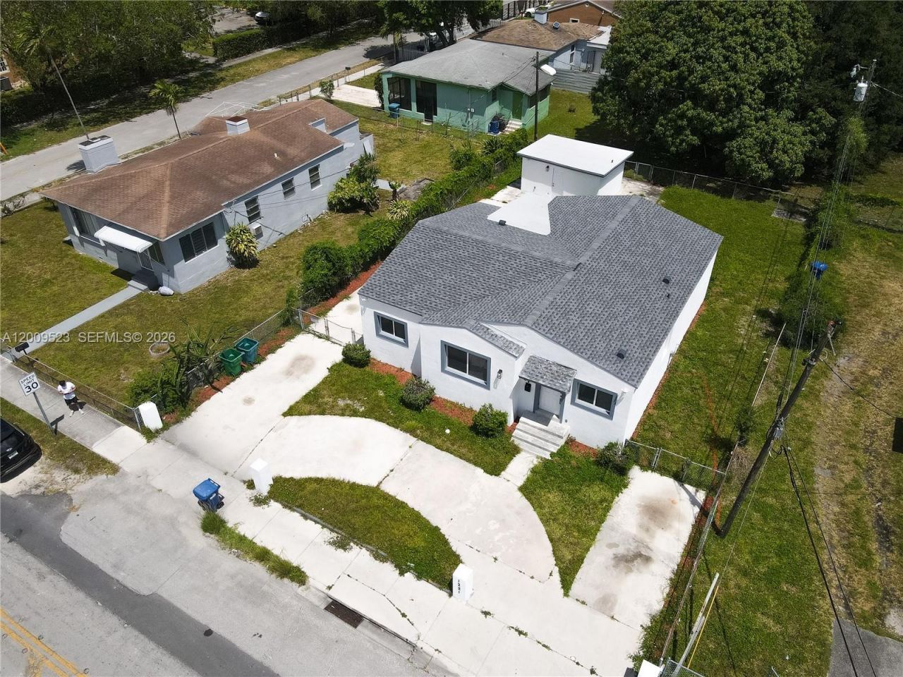 1221 NW 75th St, Miami, FL 33147 Photo