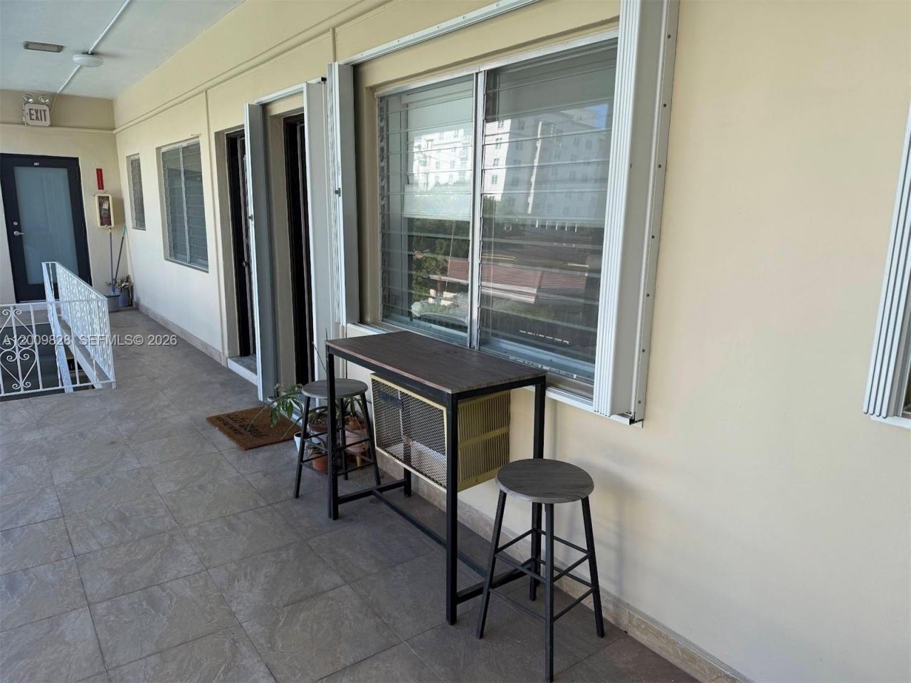 40 Salamanca Ave , Unit 8, Coral Gables, FL 33134 Photo