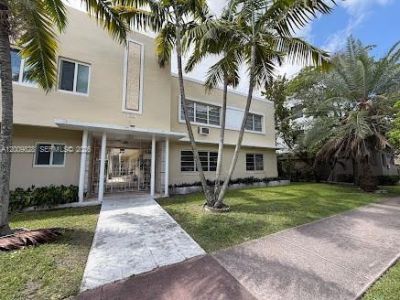 40 Salamanca Ave , Unit 8, Coral Gables, FL 33134 Photo