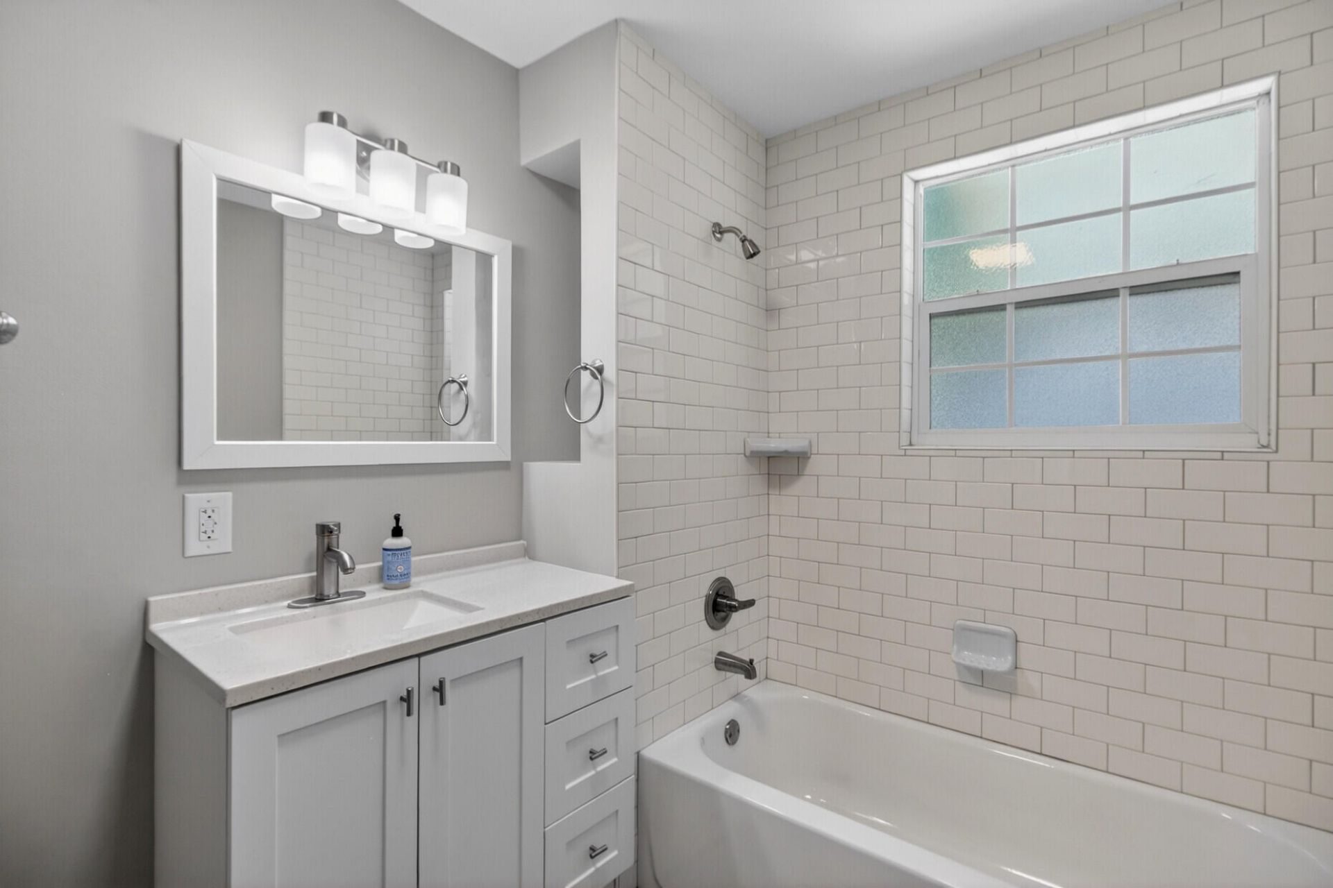 537 Saint Andrews Boulevard Photo 32