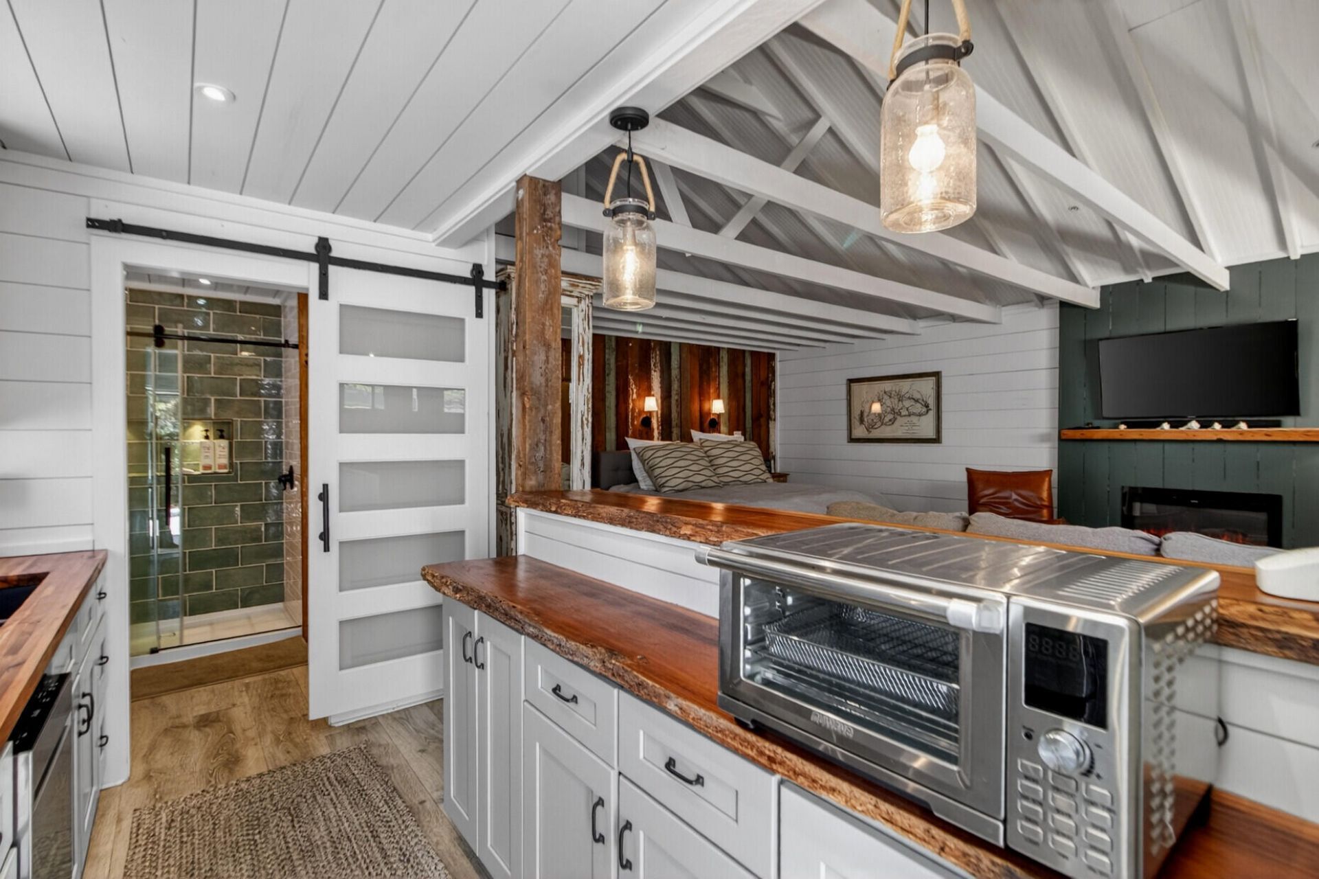 537 Saint Andrews Boulevard Photo 35