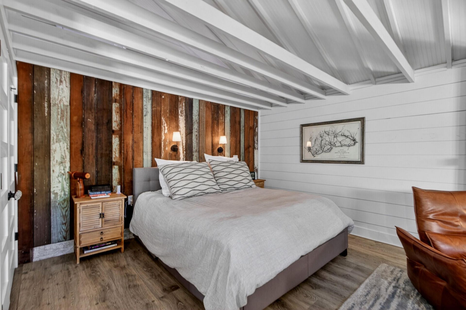 537 Saint Andrews Boulevard Photo 43