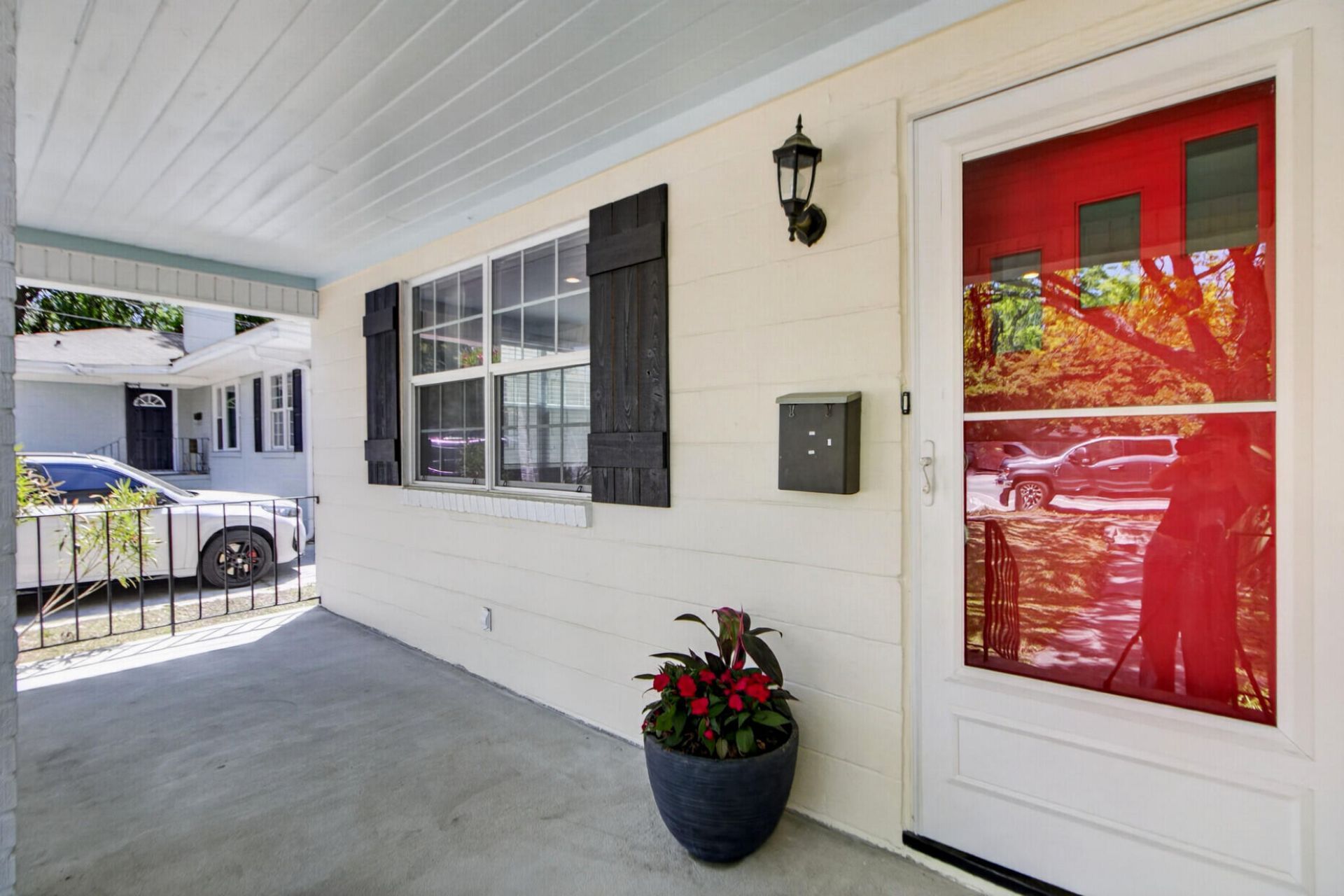 537 Saint Andrews Boulevard Photo 7