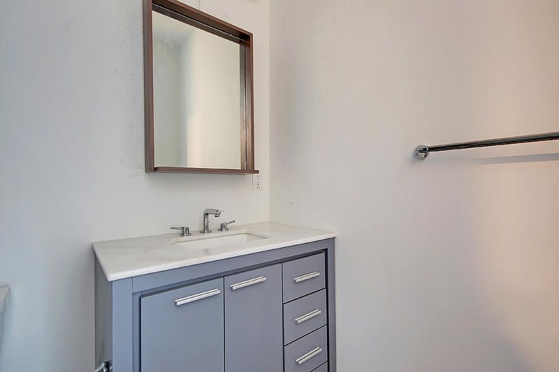 2000 Reynolds Avenue Photo 18