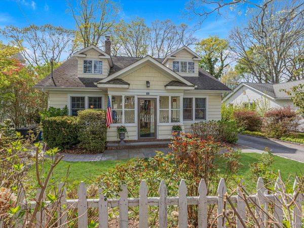 95 Scudder Place, Northport, NY 11768