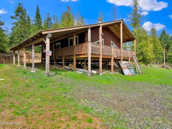 1149 Dusty LN, St. Maries, ID 83861