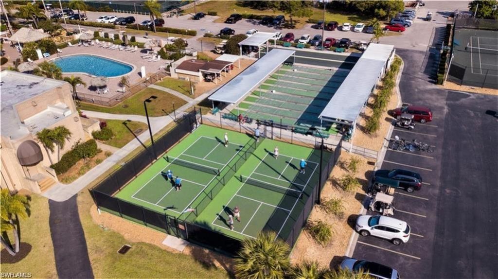 1740 Pine Valley Dr , Unit 313, Fort Myers, FL 33907 Photo