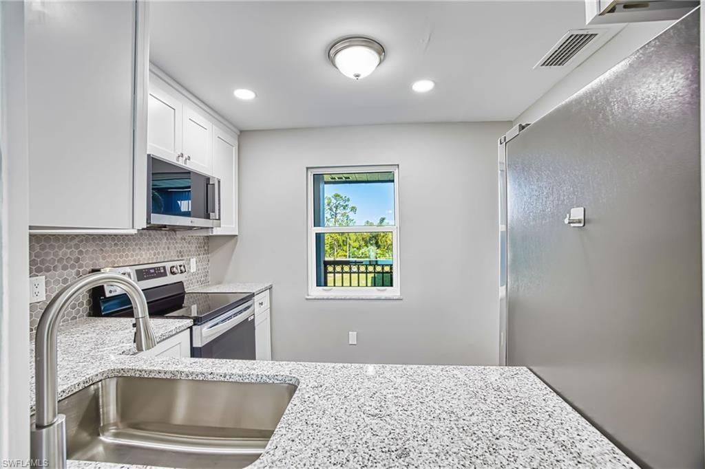 1740 Pine Valley Dr , Unit 313, Fort Myers, FL 33907 Photo
