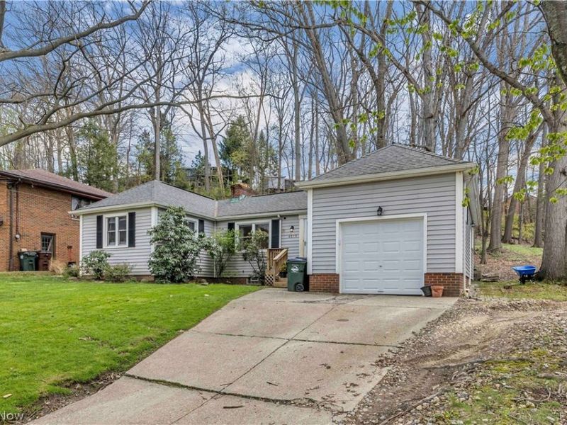 4519 W Ridgewood Drive, Parma, OH 44134 Photo 2