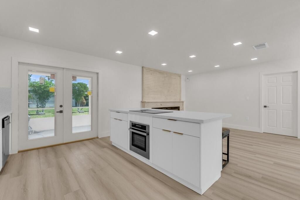 8431 NW 27th Place, Sunrise, FL 33322 Photo