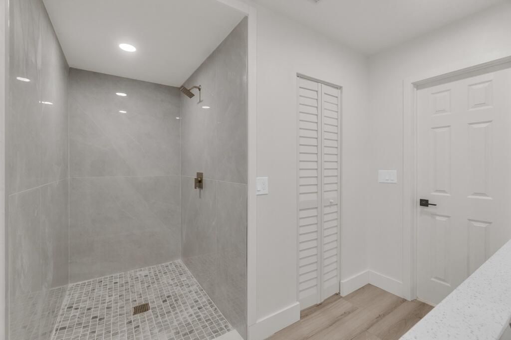 8431 NW 27th Place, Sunrise, FL 33322 Photo