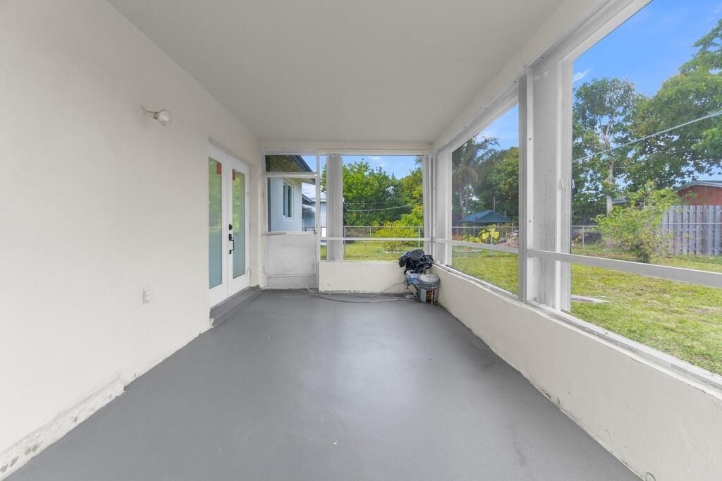 8431 NW 27th Place, Sunrise, FL 33322 Photo