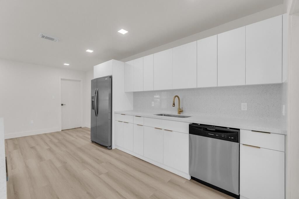 8431 NW 27th Place, Sunrise, FL 33322 Photo