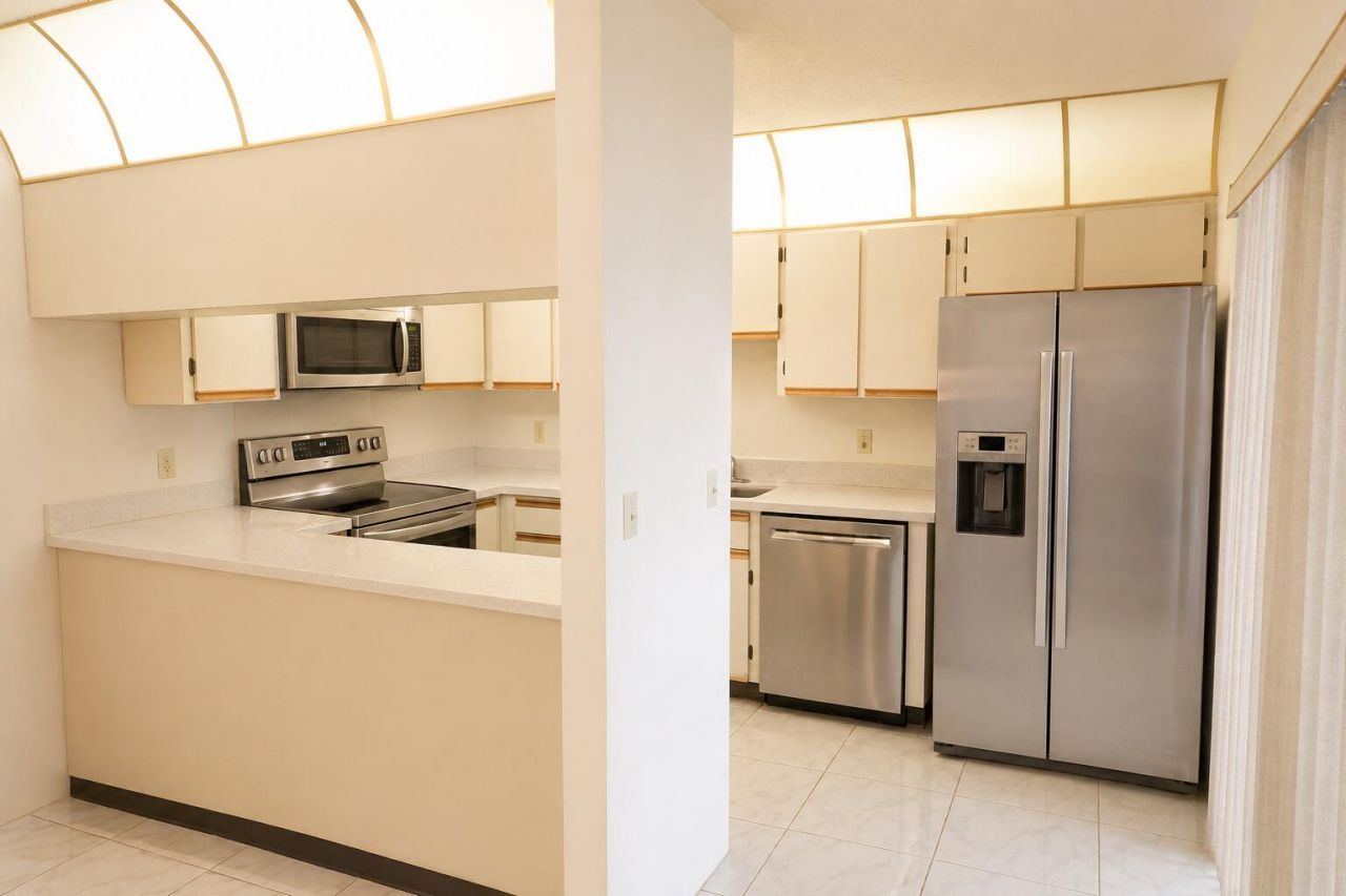 3302 SE Guinevere Lane, Unit B, Port Saint Lucie, FL 34952 Photo