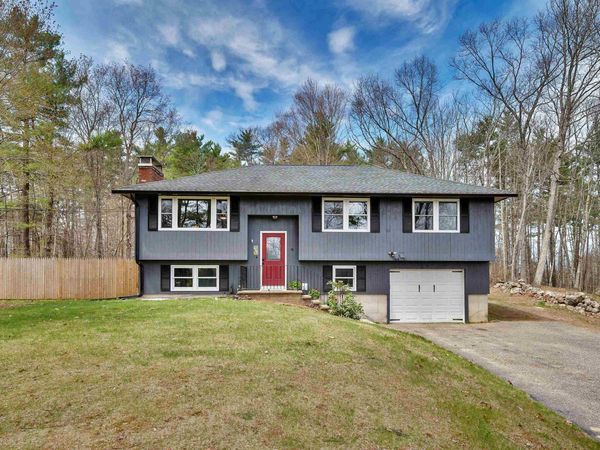 76 Harriman Hill Road, Raymond, NH 03077