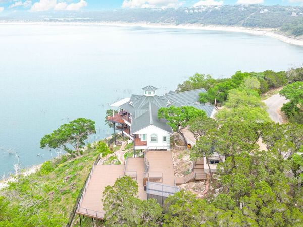 1460 Oc Trout Dr, Canyon Lake, TX 78133