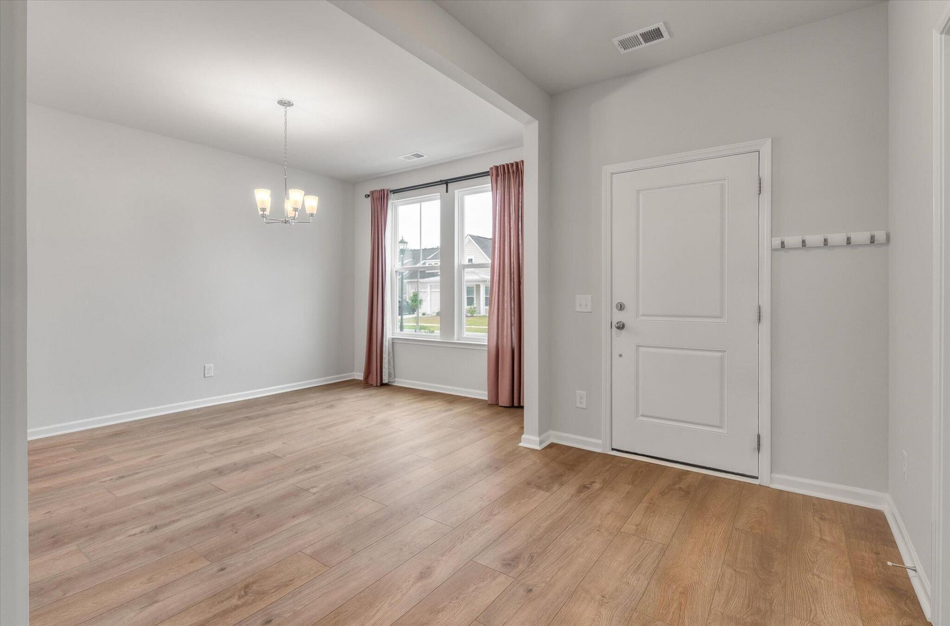 1209 Marsh Royal Street Photo 7