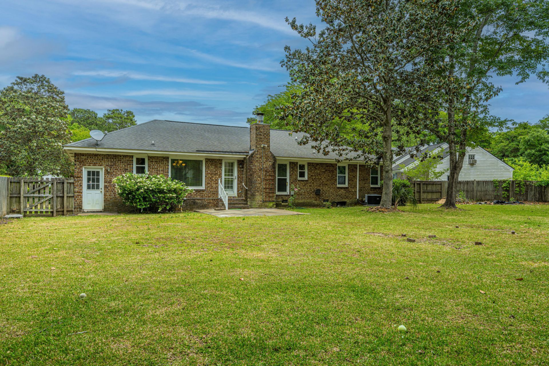 977 Mooring Drive Photo 32