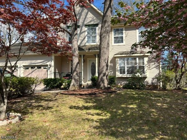 3 Bent Ct, Winslow, NJ 08081