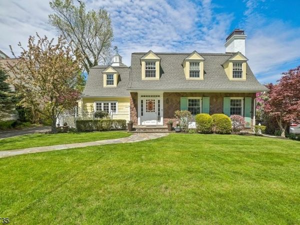 11 HAWTHORNE ROAD, Millburn, NJ 07078