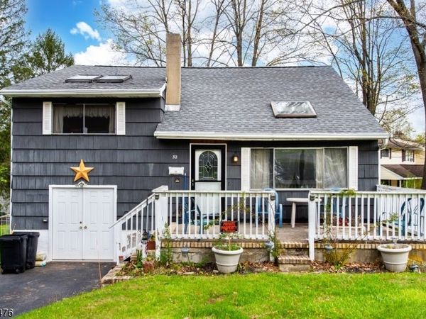 32 Madison Dr, Ogdensburg, NJ 07439