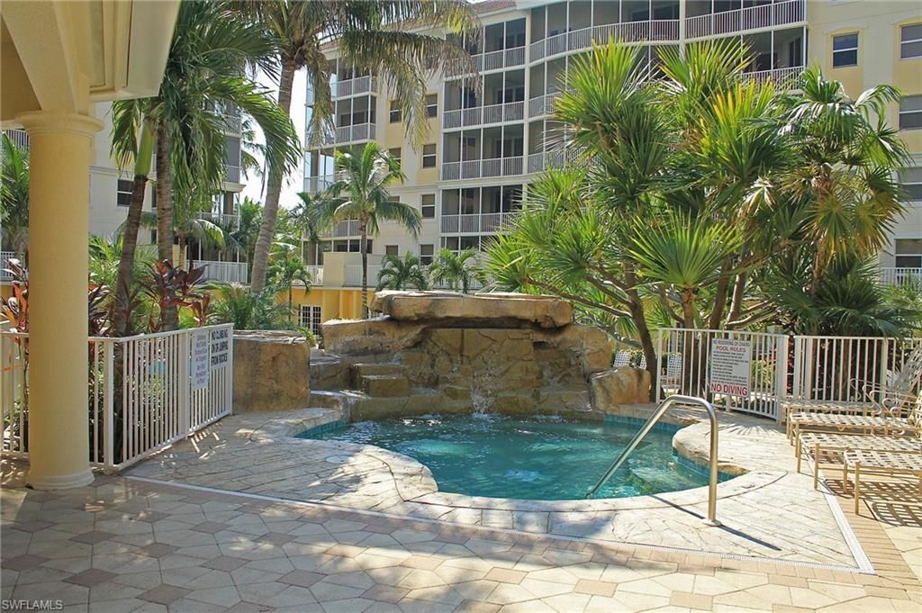 410 Flagship Dr, Unit 1105, Naples, FL 34108 Photo