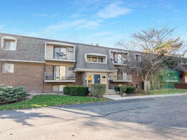 218 E Bailey Road , Unit F, Naperville, IL 60565