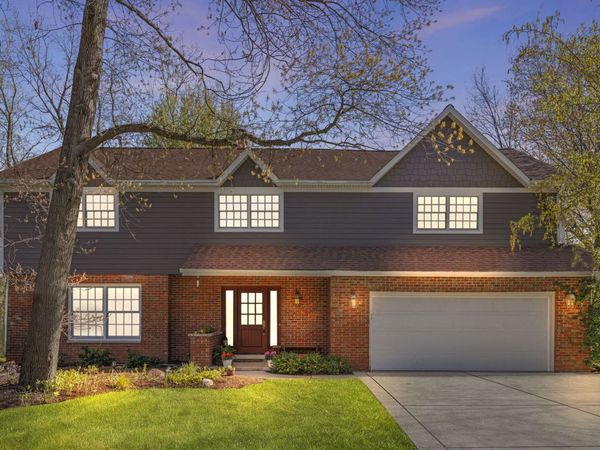 2135 Oak Hill Drive , Lisle, IL 60532