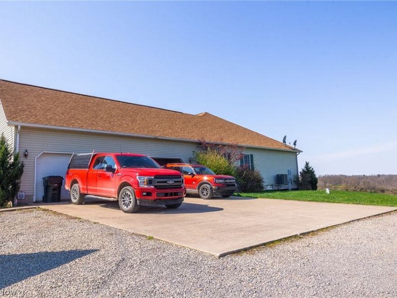 3730 Rice Rd SW, New Philadelphia, OH 44663 Photo 6