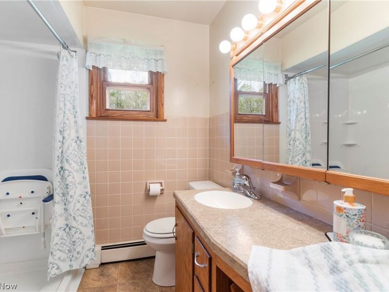 7903 E Liberty Street, Hubbard, OH 44425 Photo 18