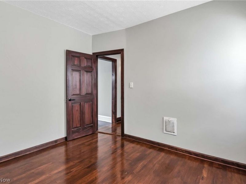 10109 Almira Avenue , Cleveland, OH 44111 Photo 19