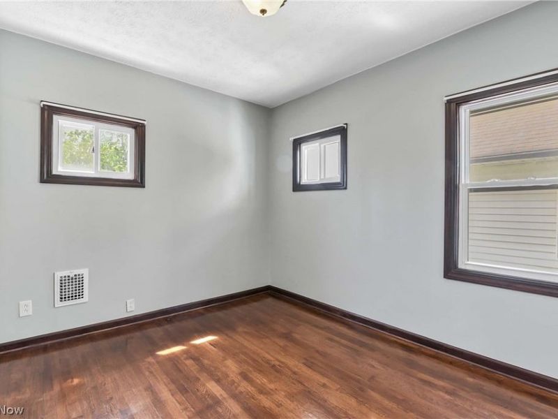 10109 Almira Avenue , Cleveland, OH 44111 Photo 21