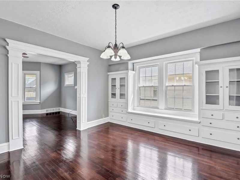 10109 Almira Avenue , Cleveland, OH 44111 Photo 3