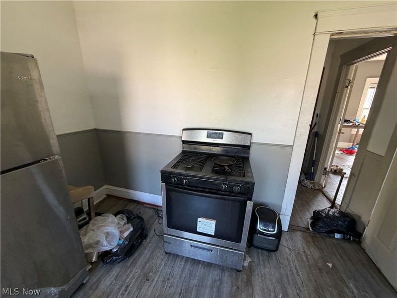 8105 Force Avenue , Cleveland, OH 44105 Photo 3