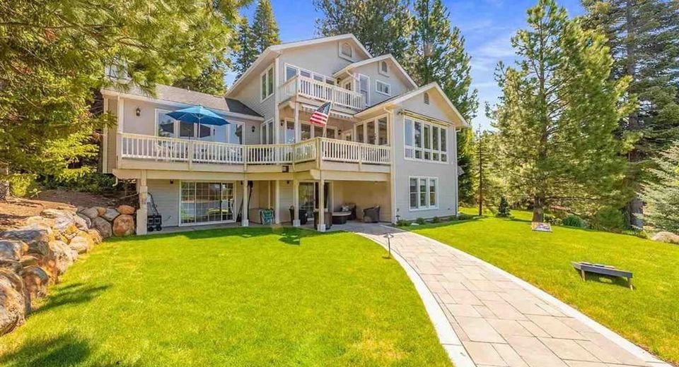 163 Lake Almanor West Drive, Lake Almanor, CA 96020 Photo