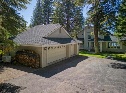 163 Lake Almanor West Drive, Lake Almanor, CA 96020 Photo